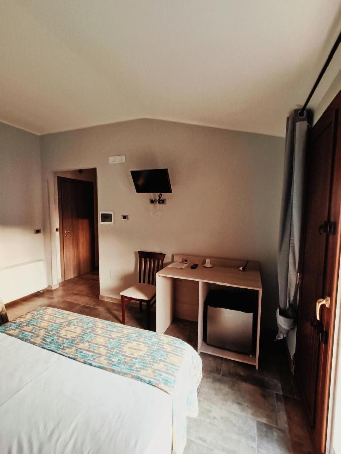 Agriturismo - B&B "La Funicolare" Francavilla Marittima Eksteriør billede