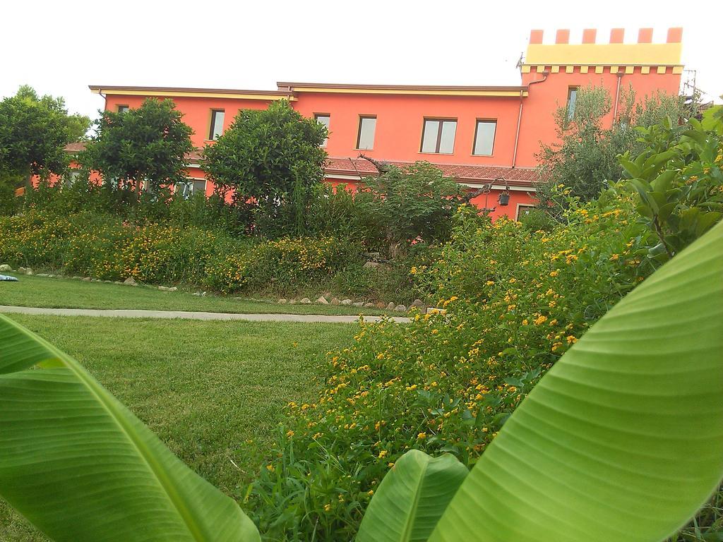 Agriturismo - B&B "La Funicolare" Francavilla Marittima Eksteriør billede