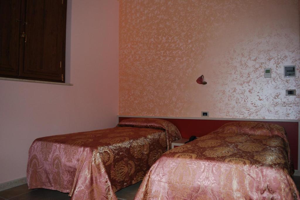 Agriturismo - B&B "La Funicolare" Francavilla Marittima Værelse billede